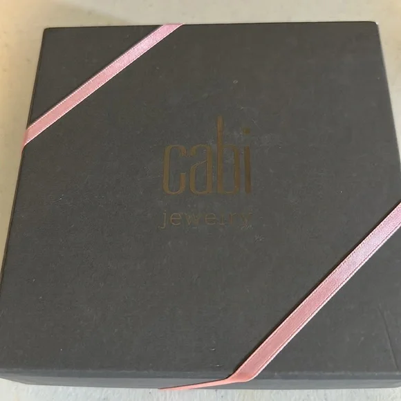 ❣️❣️Vintage Cabi Nautical Anchor gold tone necklace $79. - Picture 8 of 10